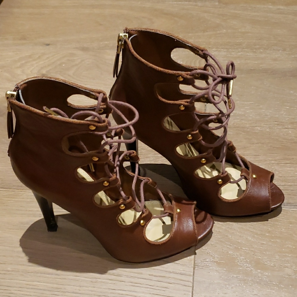 Call it Spring Zaslow 👠 - Picture 5 of 8